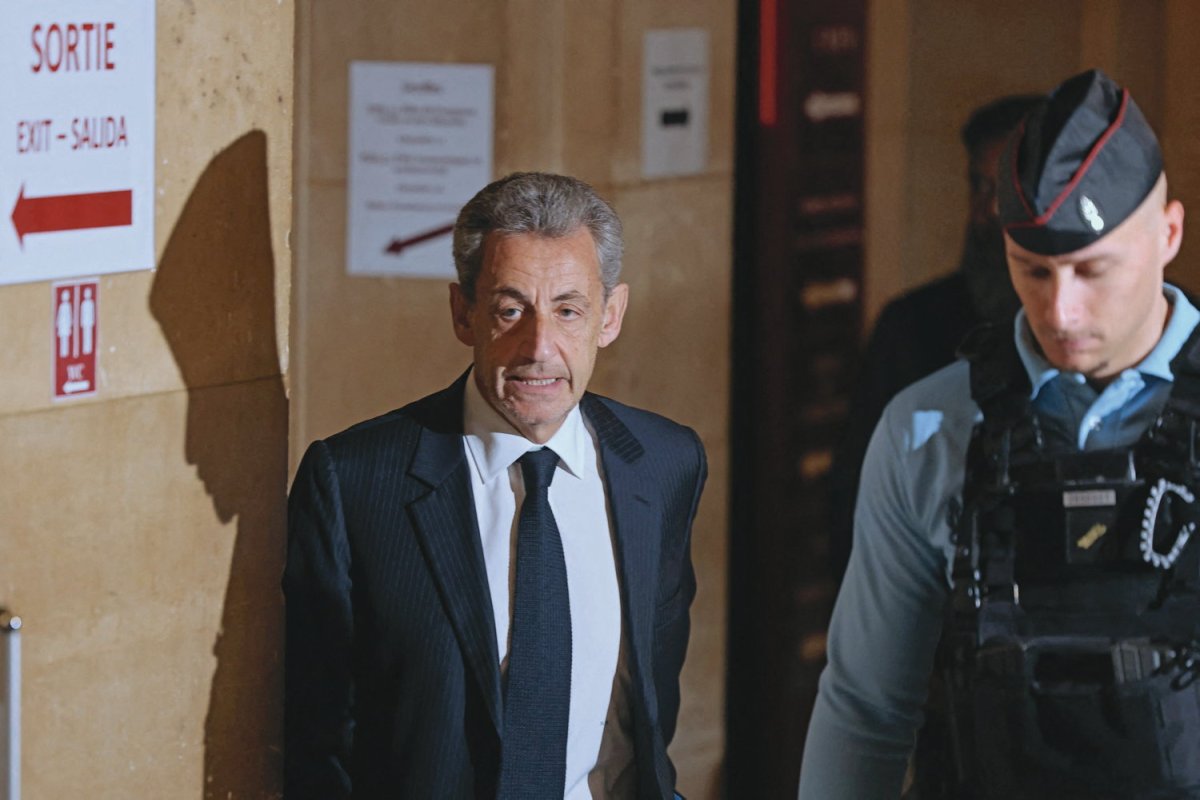 Nicolas Sarkozy et la Libye : retour sur un sommet d’indignités