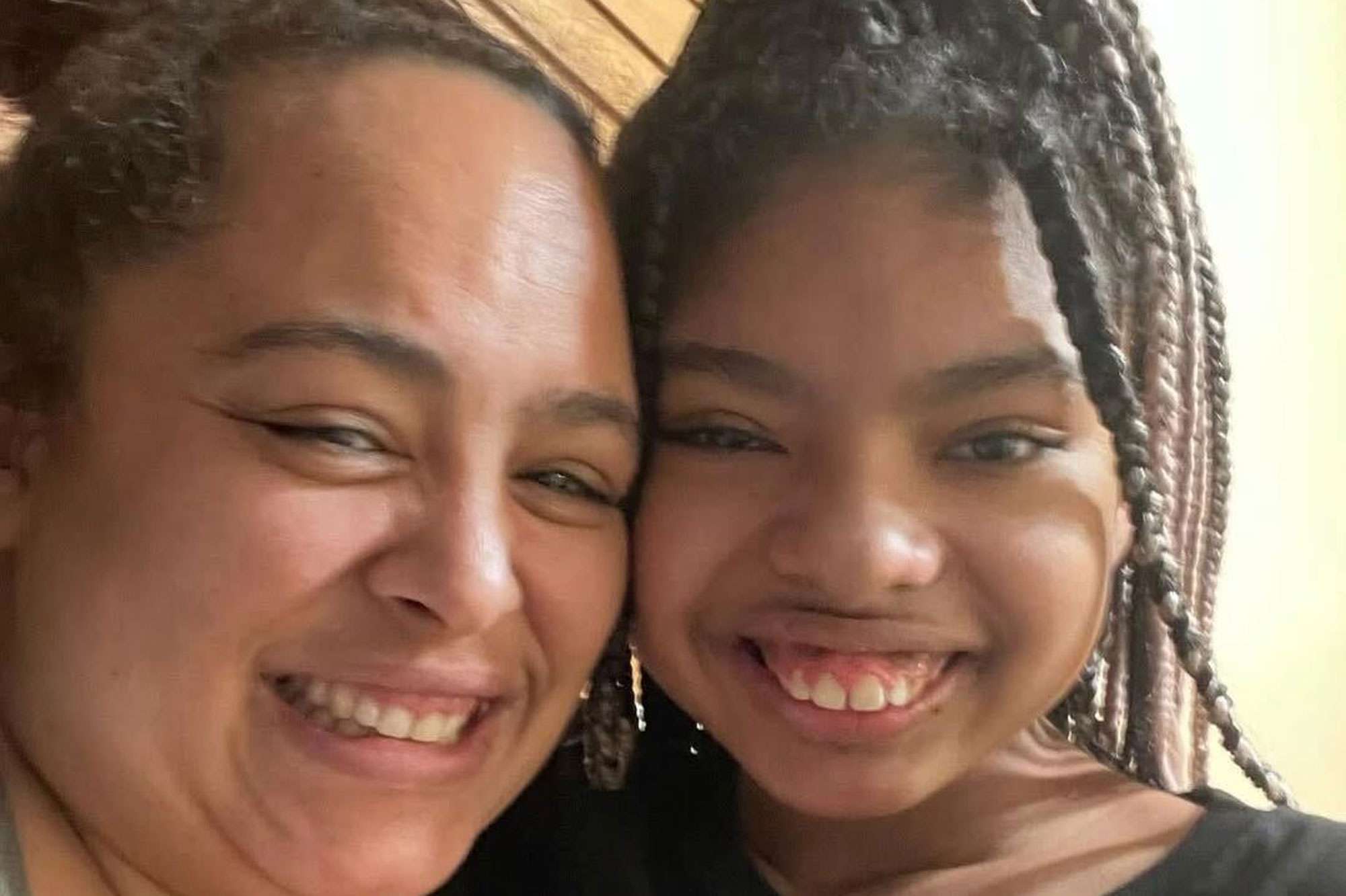 Mom killed, teen daughter severely injured after being hit by speeding ...