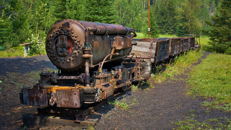 9 once-thriving destinations turned ghost towns that are still worth ...