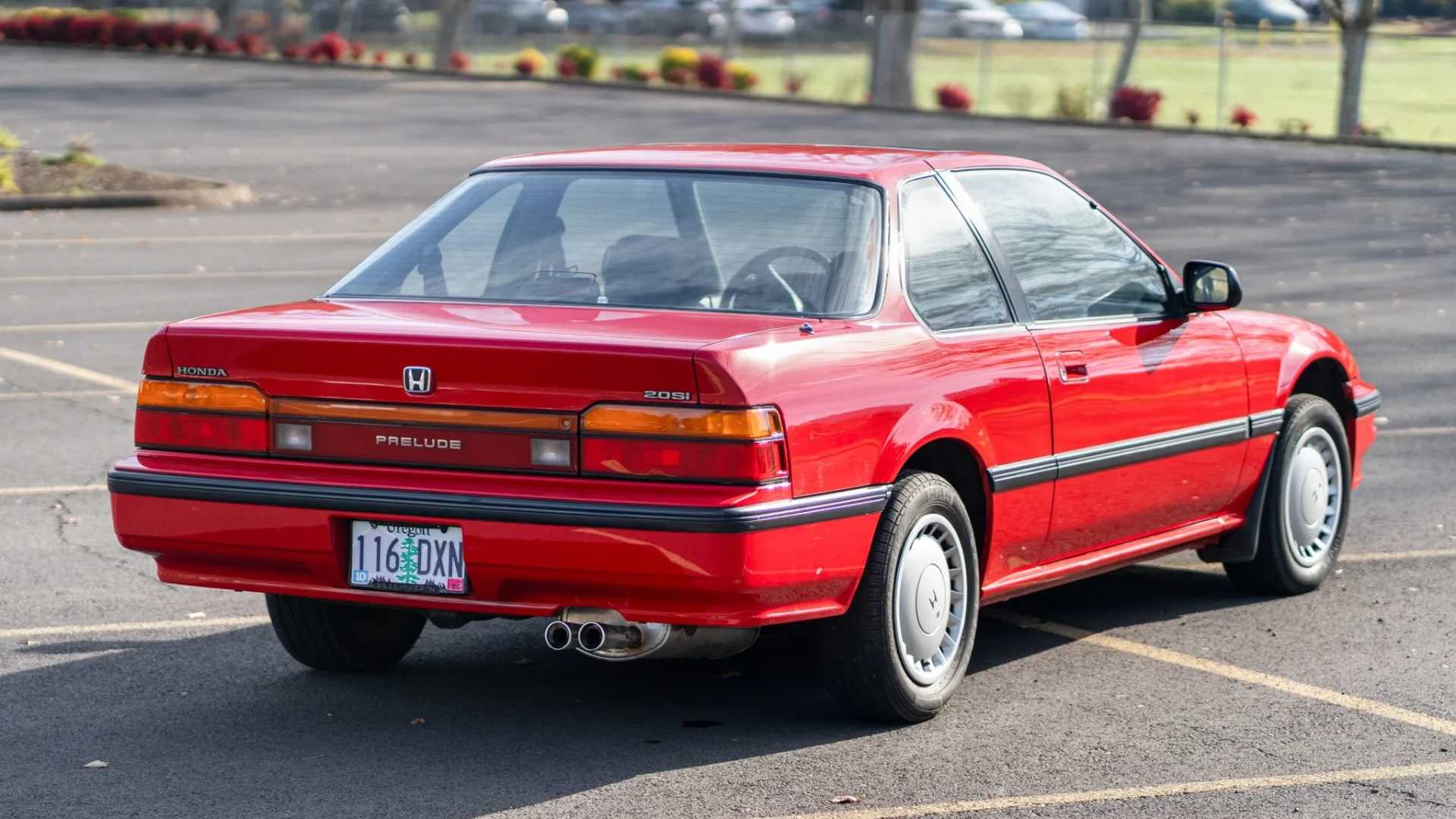 1989 Honda Prelude Si Rear Three Quarter
