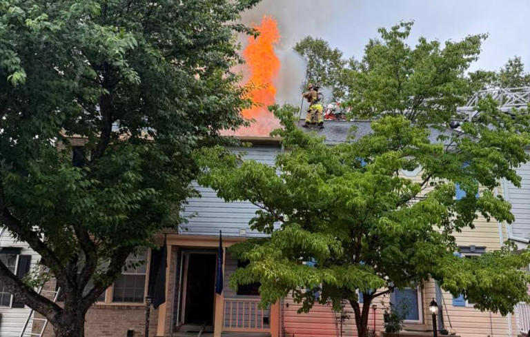 Residents displaced after fire damages 2 townhouses in Stafford County