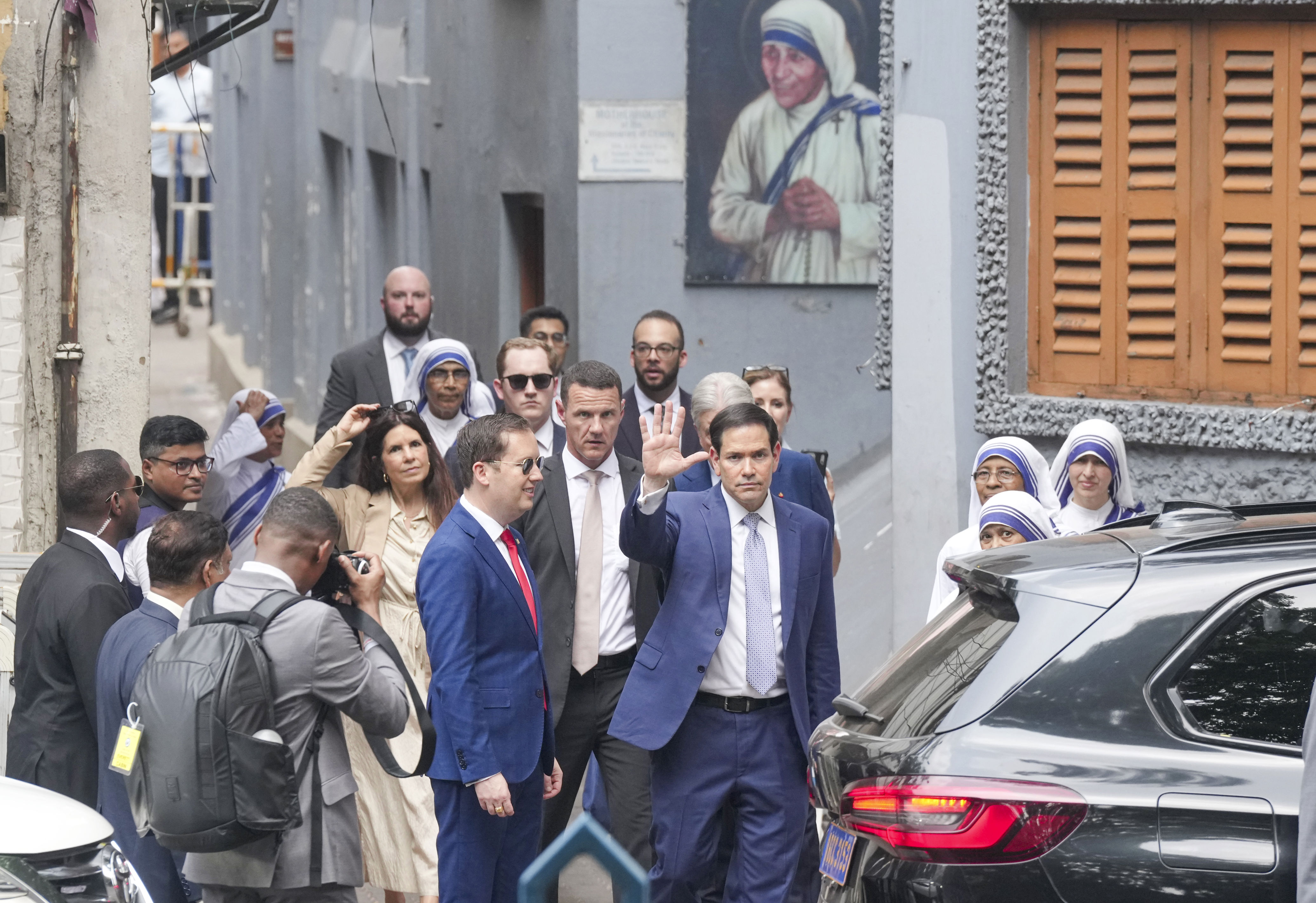 US Secretary of State Marco Rubio visits Saint Teresa's Mother House, children's home in Kolkata