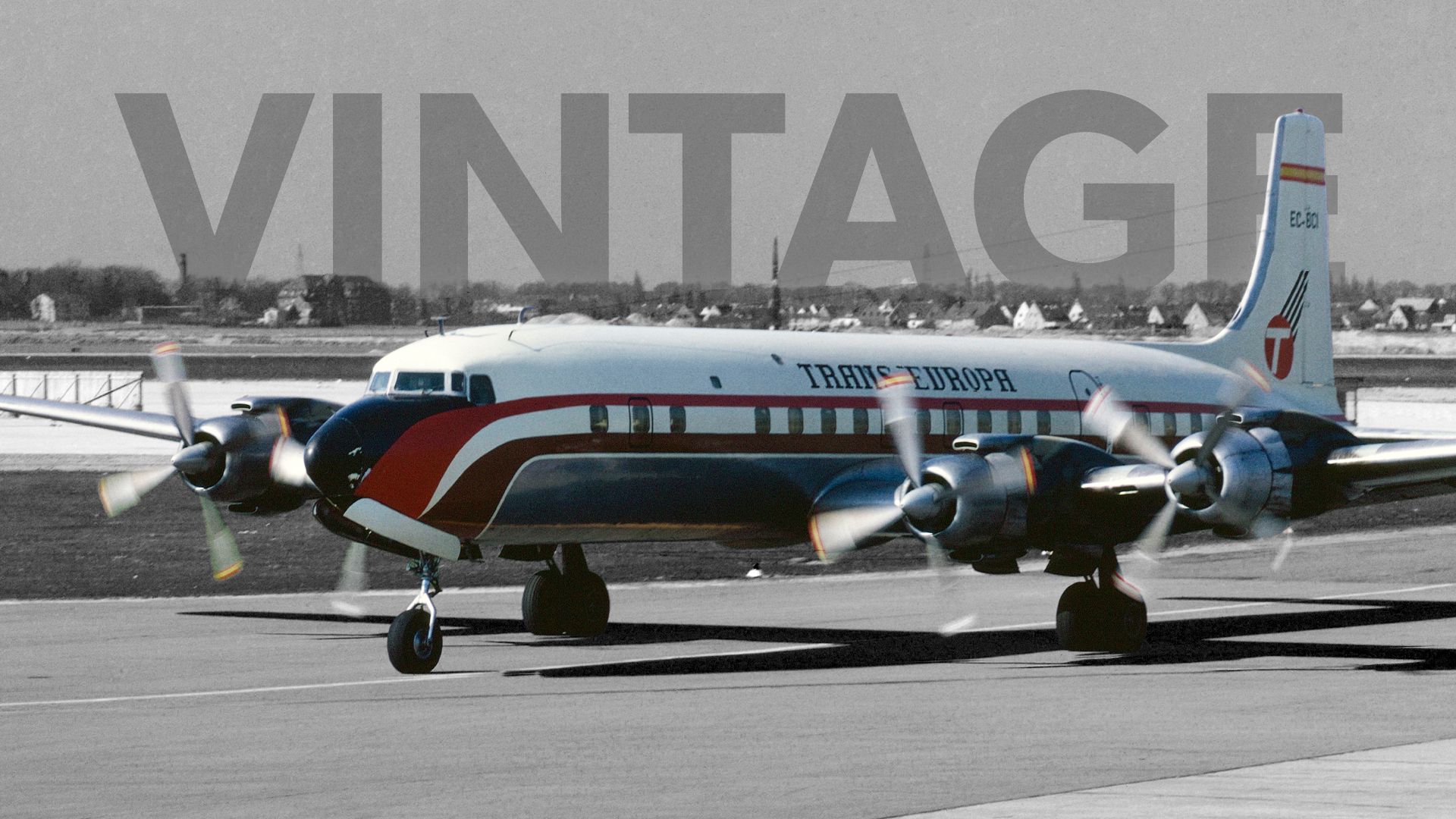 The last plane in America with piston‑engine propellers