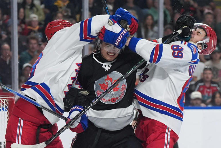 Kitchener Rangers rout Kelowna Rockets 5-0 to open Memorial Cup