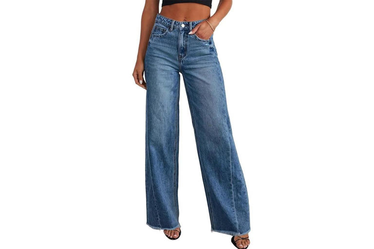 These wide-leg jeans achieve the comfort of sweatpants thanks to a ...