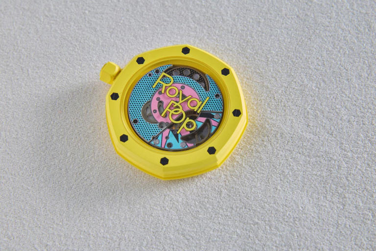 Hands-on review: How the Audemars Piguet x Swatch 'Royal Pop' compares ...