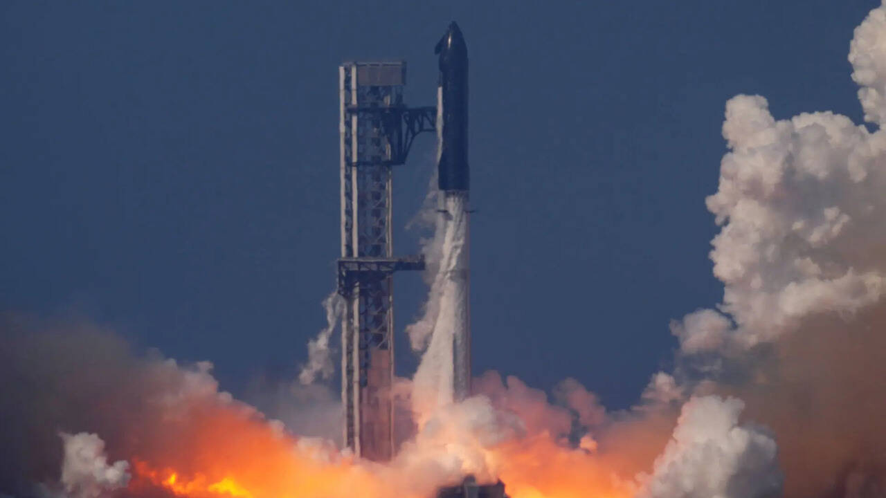 SpaceX successfully tests upgraded Starship for lunar missions