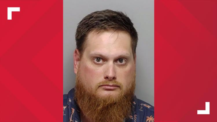 Sheriff: Man arrested while trying to meet minor for sex in San Antonio