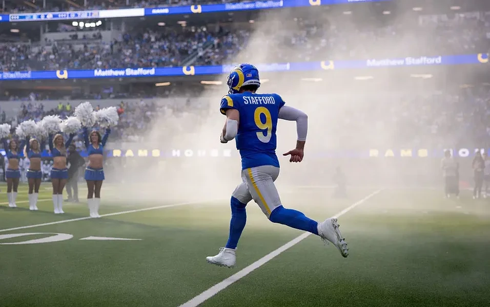 Rams extend Stafford with $55M deal despite drafting QB