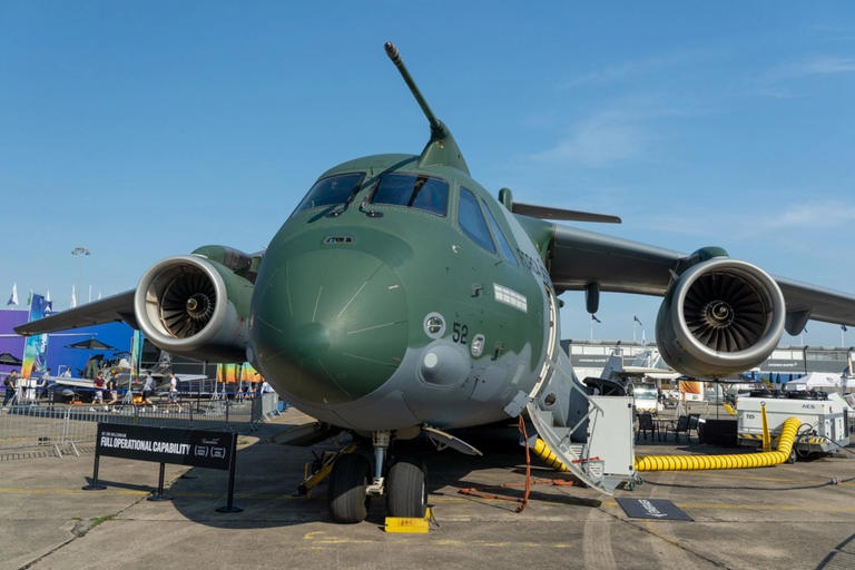 Posila pro českou armádu: brazilský transportní letoun Embraer. Co je zač?
