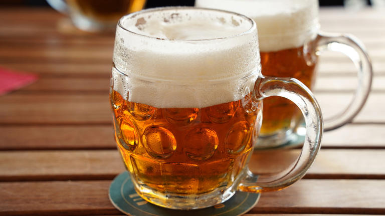 9 best types of beers to pair with your steak