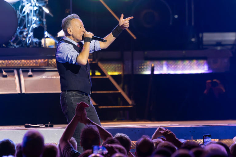 Bruce Springsteen and band deliver politically charged, rocking concert ...