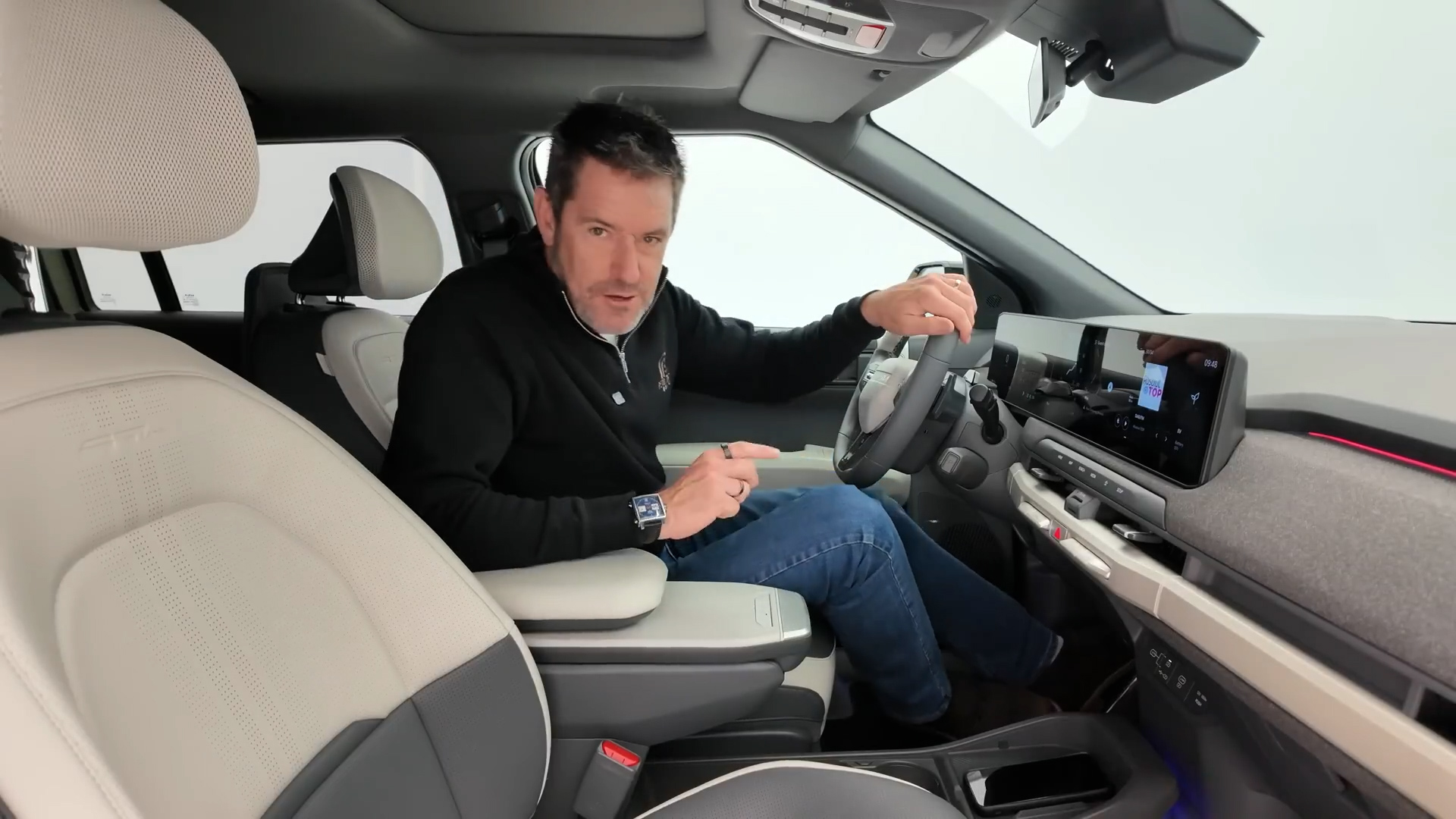 Inside the cabin and tech features of the new Kia EV3
