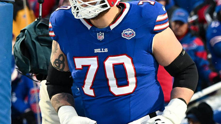 Bills urged to sign 7-time Pro Bowler Joel Bitonio to bolster offensive ...
