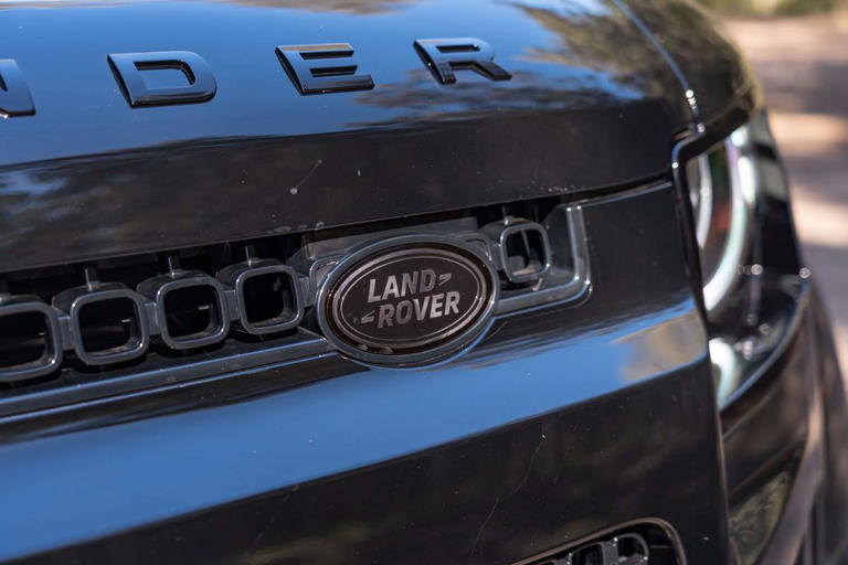 Land Rover Defender 2026 review: Octa Black