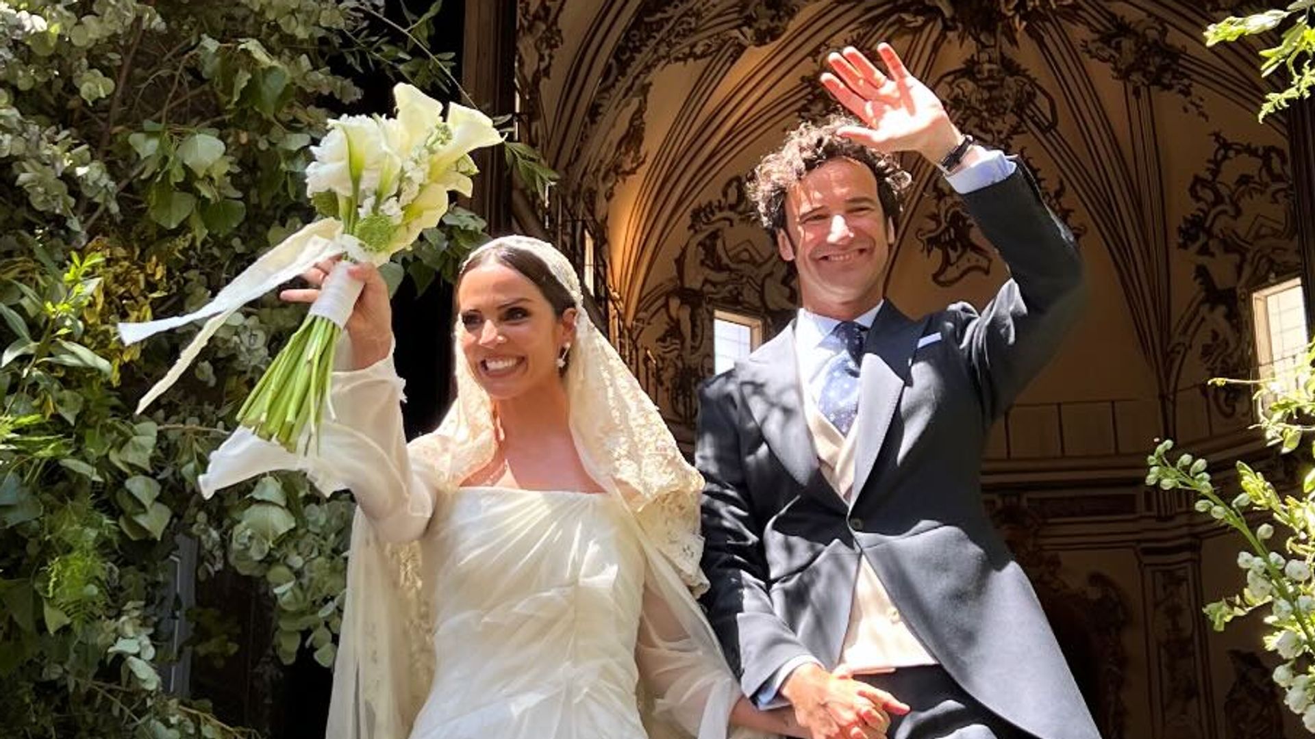 La espectacular boda de Ana Cuesta, presentadora de La Sexta: todas las  imágenes de su romántica ceremonia