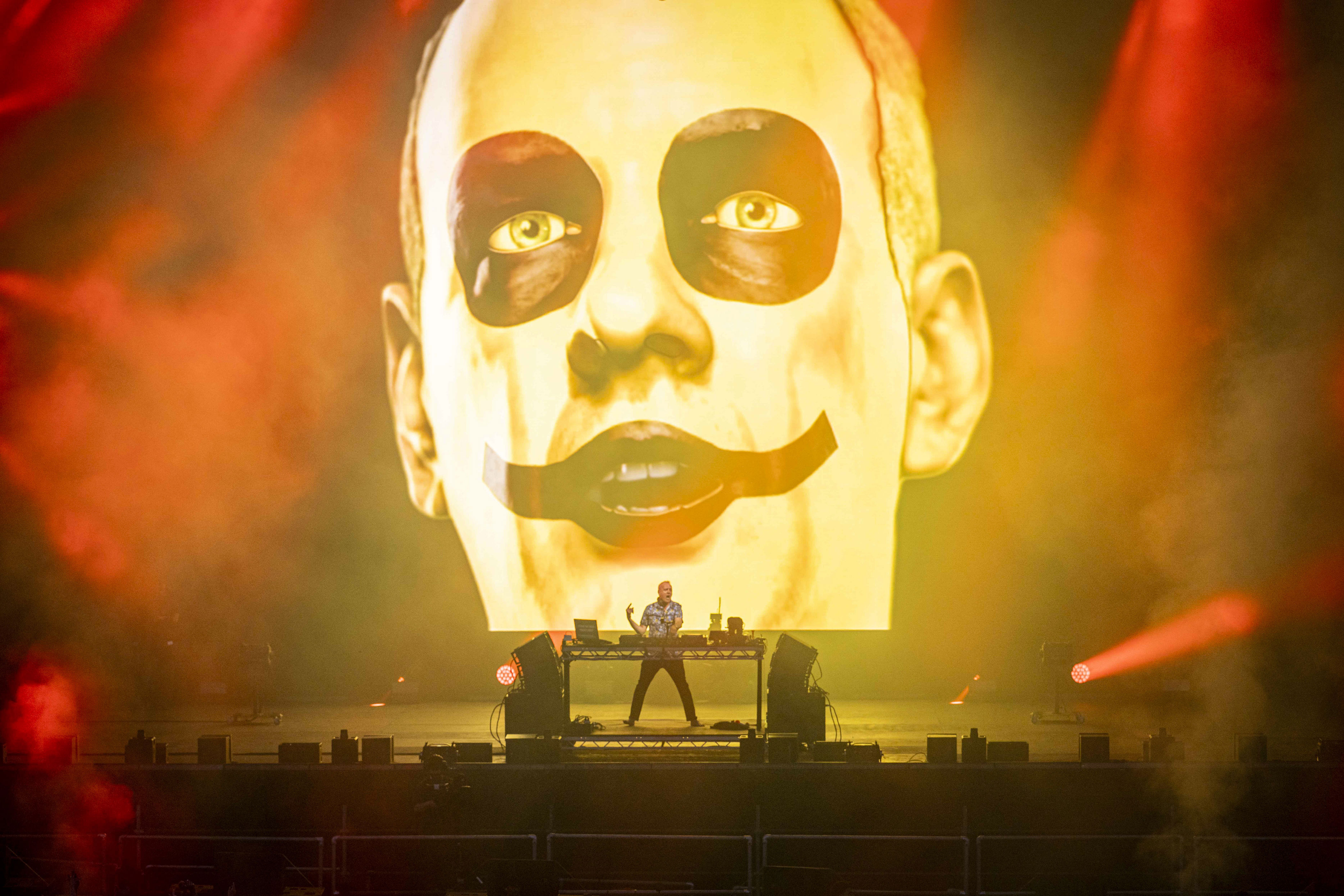 In pictures: Fatboy Slim caps off incredible night of dance at Radio 1 ...
