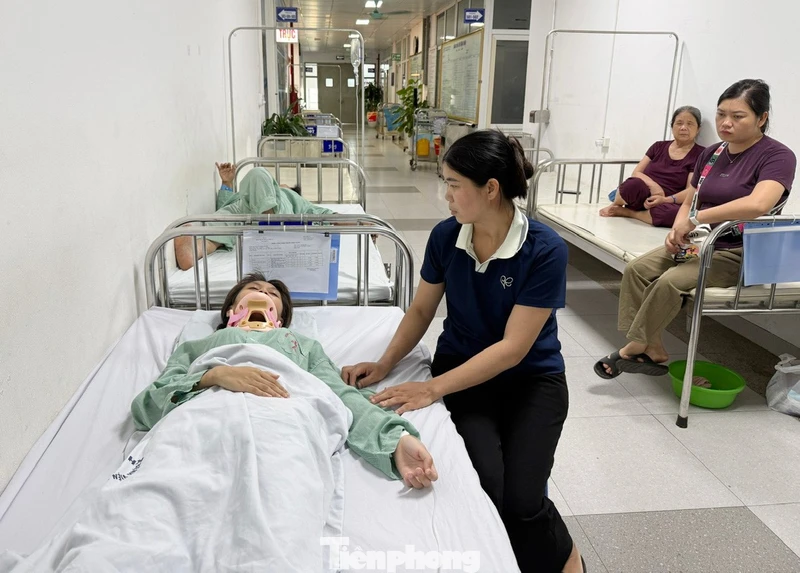 Báo điện tử Tiền Phong Cháu K hiện đang điều trị tại Bệnh viện Việt Đức cơ sở Ngọc Hồi 1