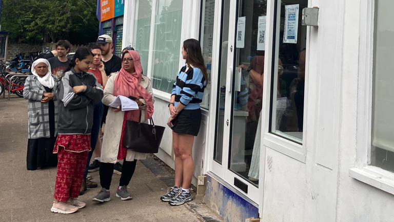 Queue forms at 5am for new NHS dental places