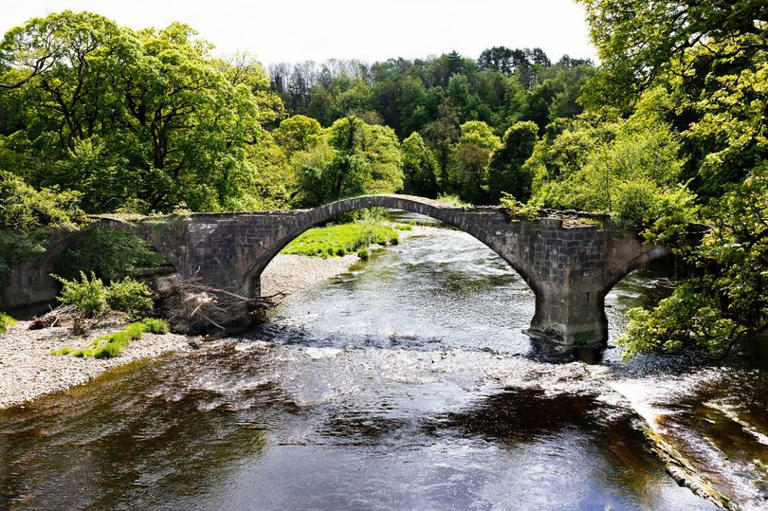 Wildfire and water warnings as half term heatwave hits Lancashire