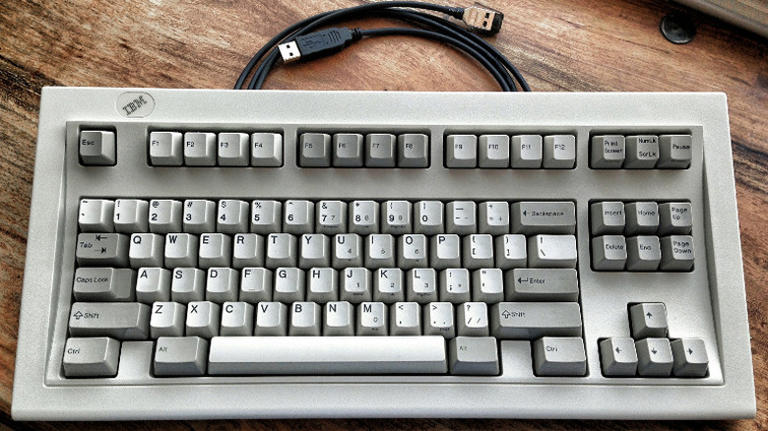 This is what the pause or pause break key on your keyboard is actually for