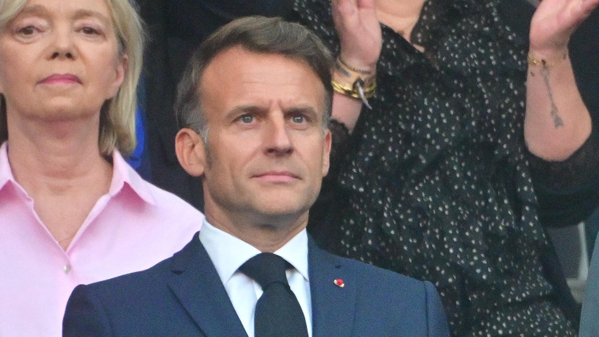 Emmanuel Macron et Éric Ciotti complices : franche rigolade dans les ...