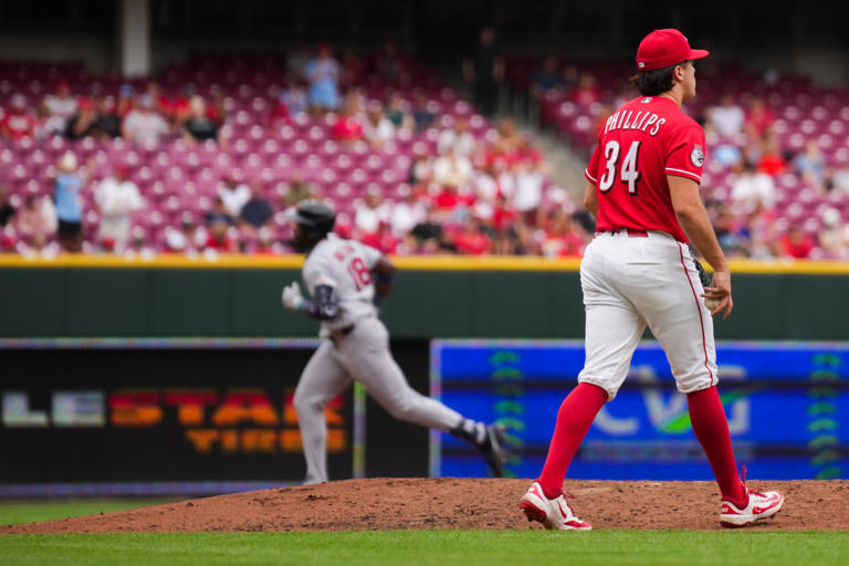 Reds' new starting pitcher Chris Paddack was solid again in loss