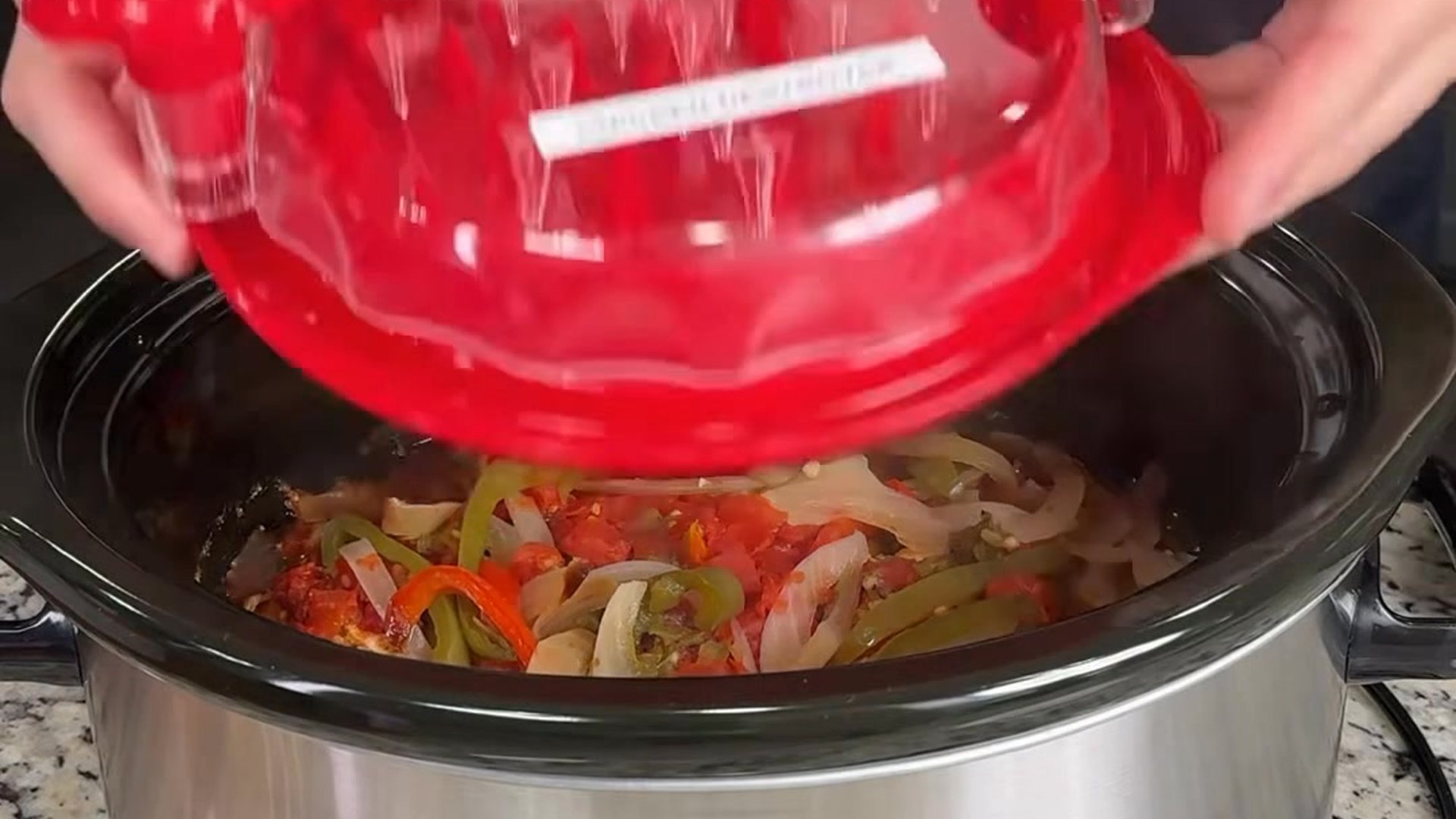 Easy slow cooker chicken fajitas