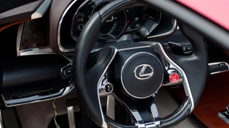 The Lexus ES is finally catching up in the luxury tech race