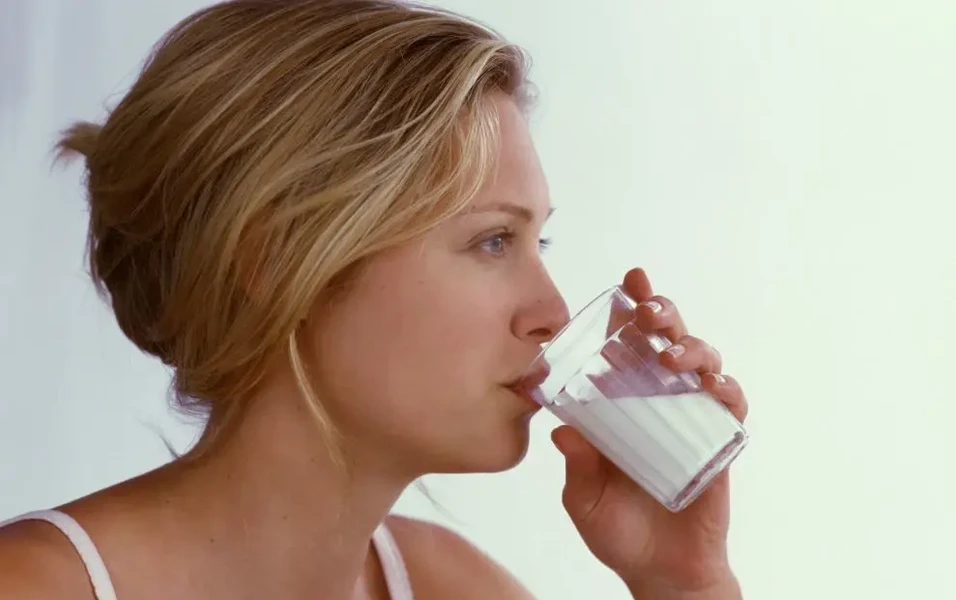Doctor says milk may hydrate better than water in heatwave