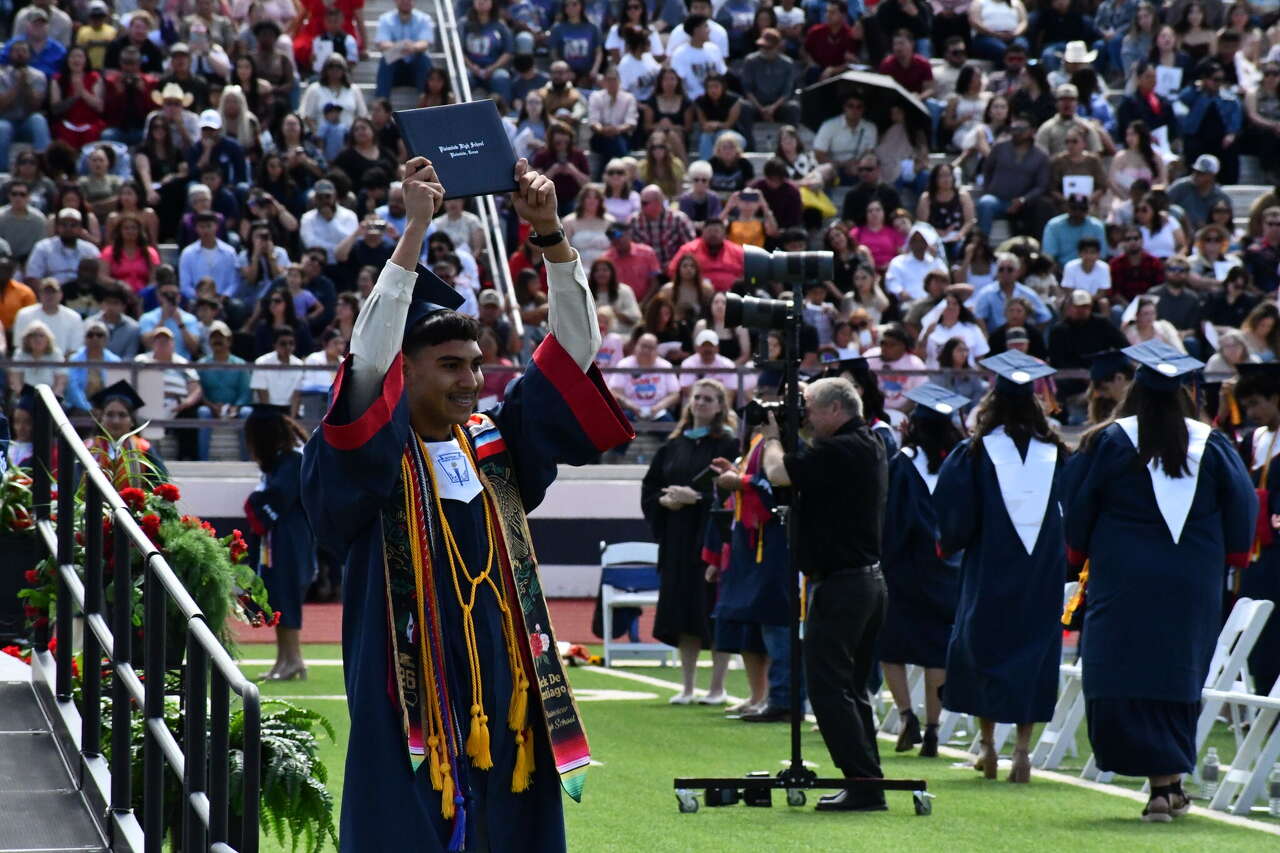 Plainview ISD celebrates Class of 2026 at graduation ceremony