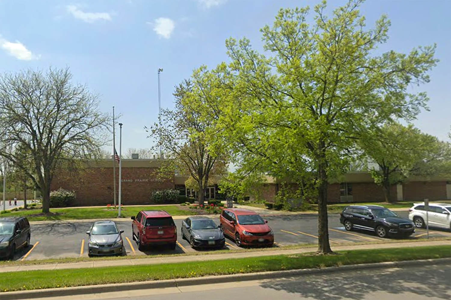 Illinois school shooting plot foiled by relative who tackled the armed ...