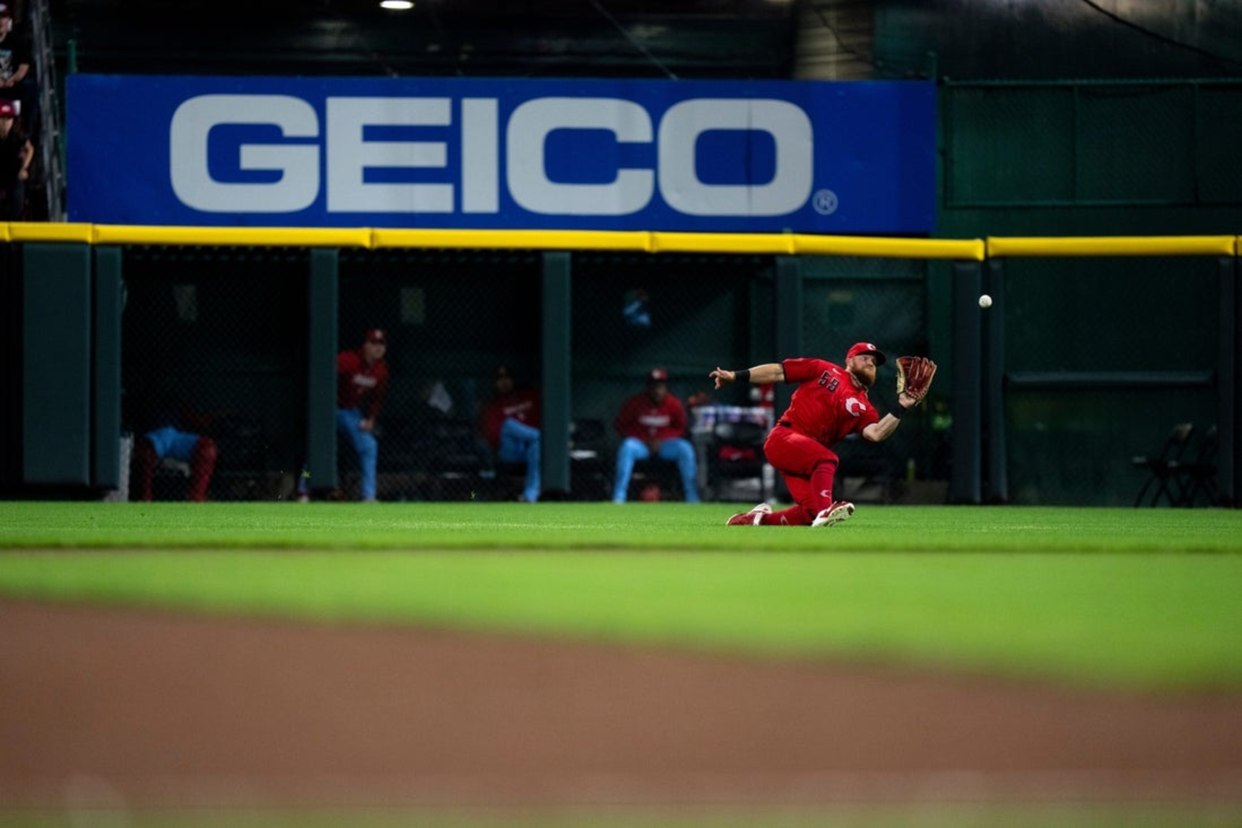 Reds prevail in extras against Cardinals to avenge earlier defeat