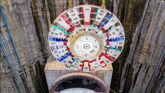 Giant tunnel machine to bore 70.56m daily to carve 21 km tunnel for ...