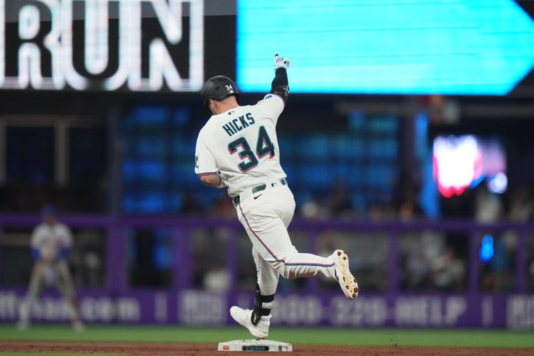 Max Meyer and Liam Hicks lead the Marlins to a 4-1 win over the ...