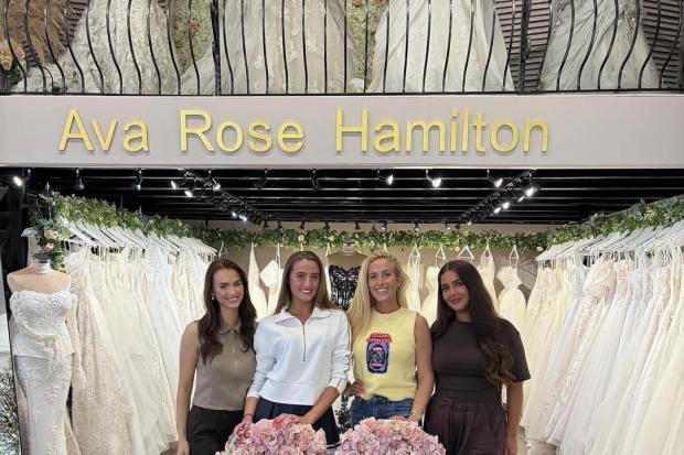 Salon manager 'privileged' to design Venezuela Fury's '40m wedding ...