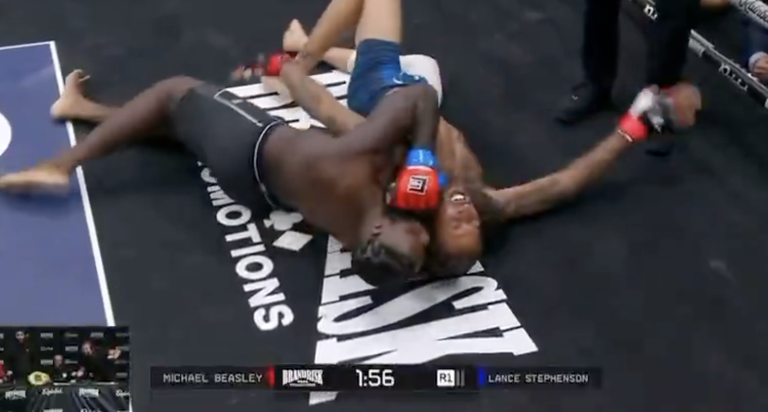 Video: Lance Stephenson throttles Michael Beasley in first round at ...