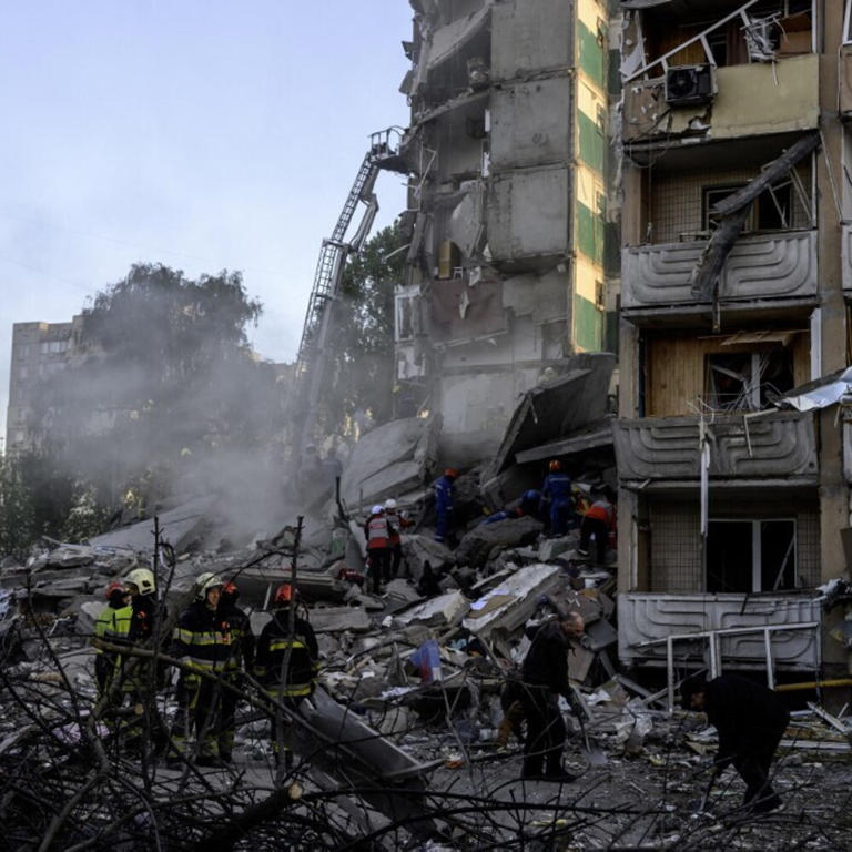 Pioggia di missili balistici su Kiev, almeno 1 morto e 13 feriti