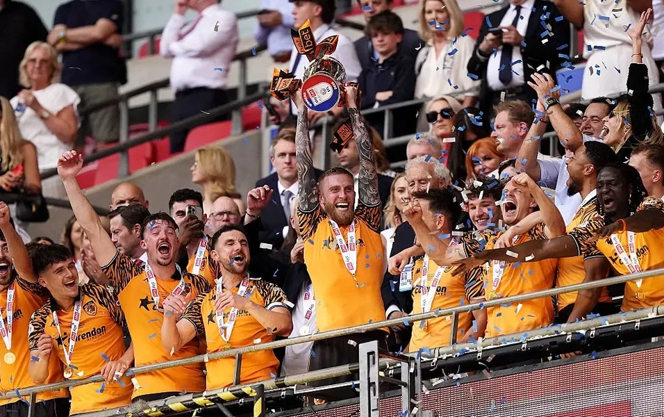 McBurnie’s stoppage-time strike sends Hull back to Premier League