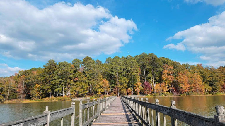 Situated between Memphis and Birmingham is Mississippi's city with ...