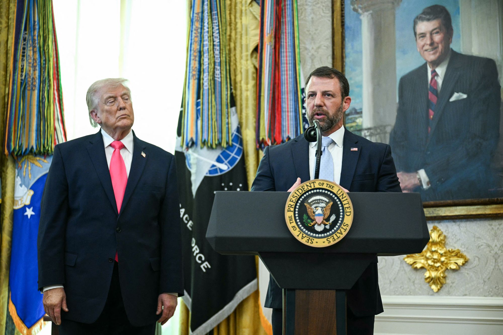 White House shooting: Gun-wielding suspect killed by Secret Service