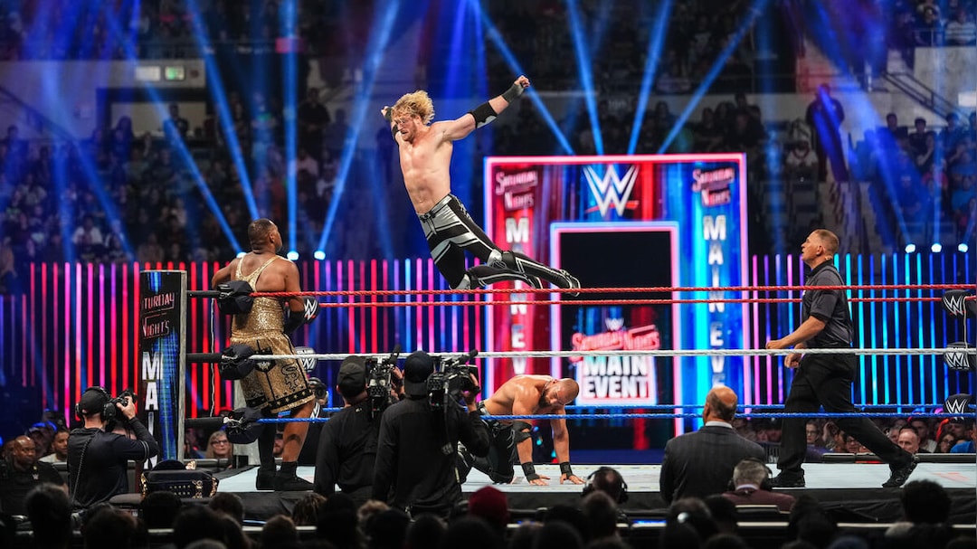 WWE Saturday Night's Main Event results: Logan Paul, Becky Lynch, Rhea ...