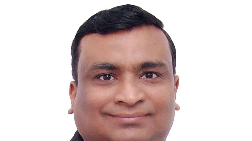 Expert view: 'Buy on dips' strategy should be avoided, says Devarsh ...