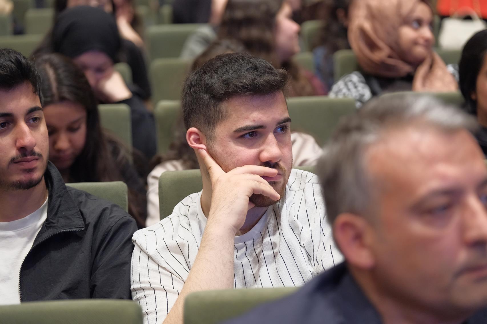 Panelden sofraya uzanan miras