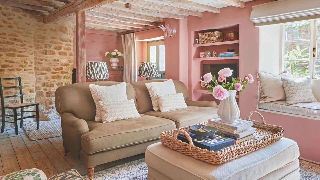 5 things that people with consistently cool homes in summer always have