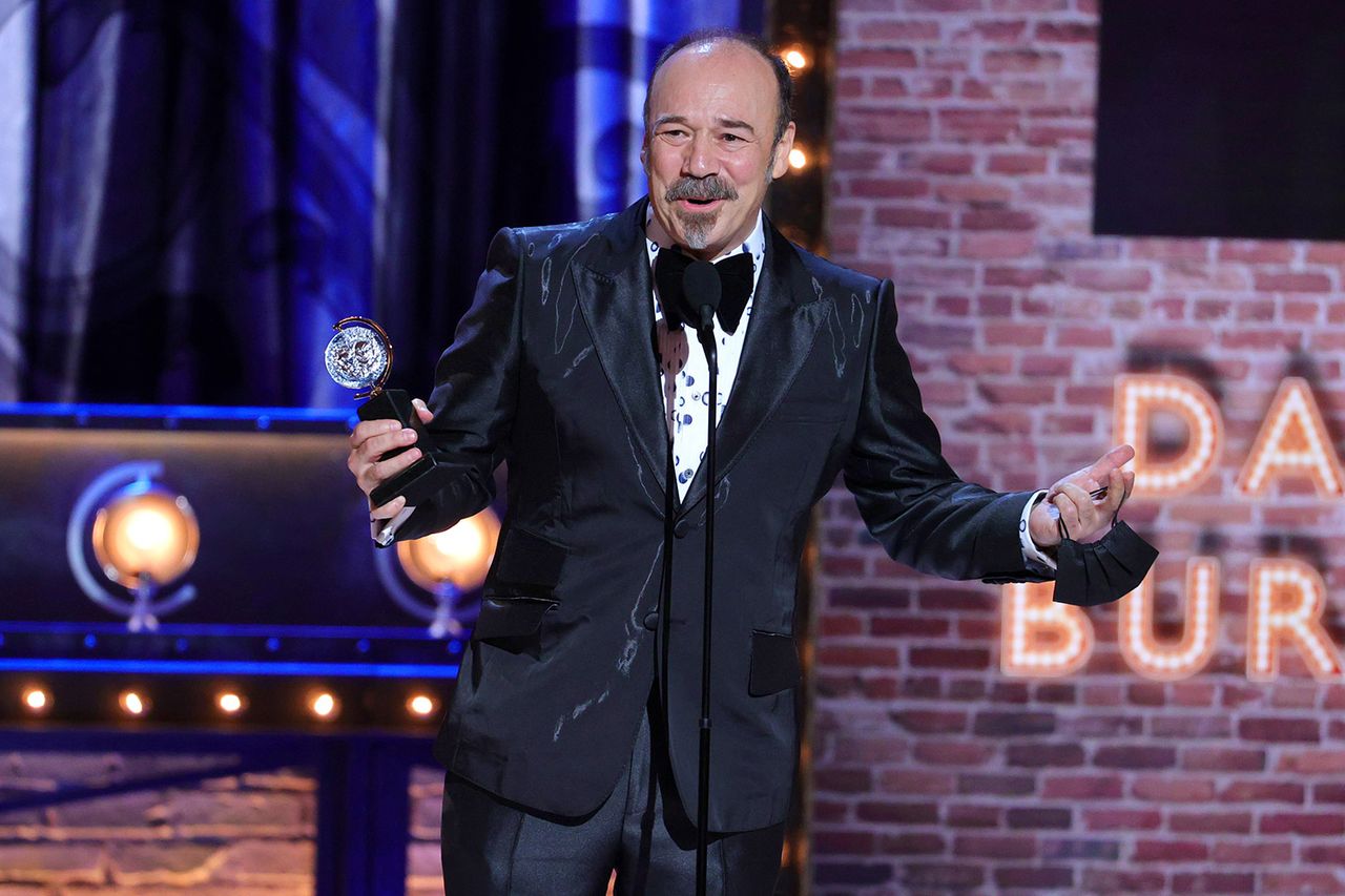Danny Burstein struggled to read as a child. Then his father did ...