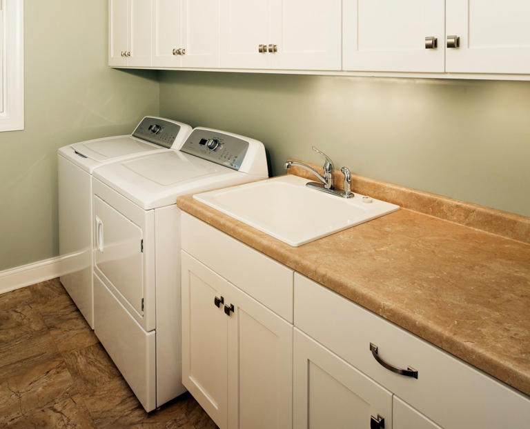 Is there supposed to be a gap between your washing machine and the wall ...