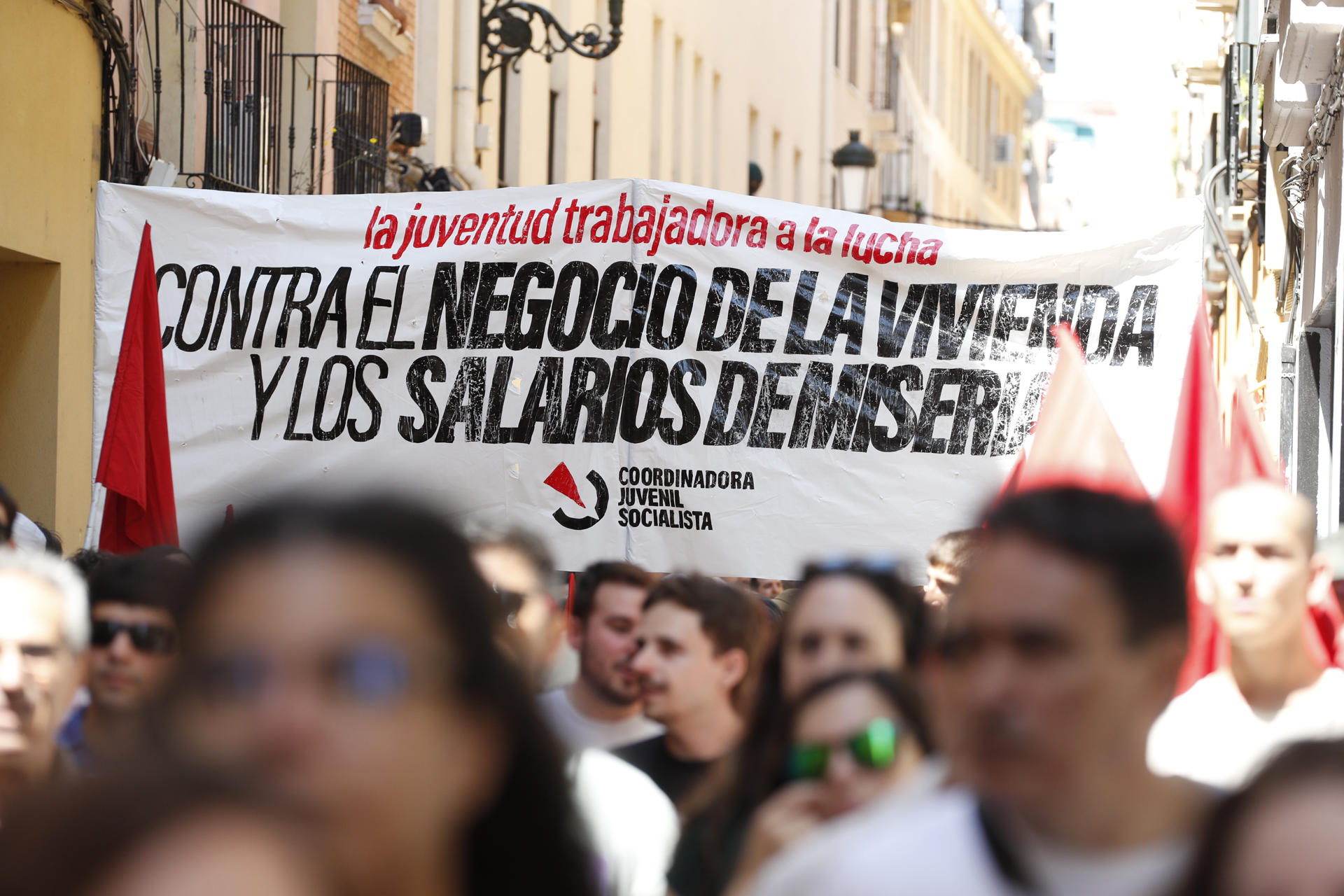 Miles de personas salen a la calle en varios puntos de España para ...