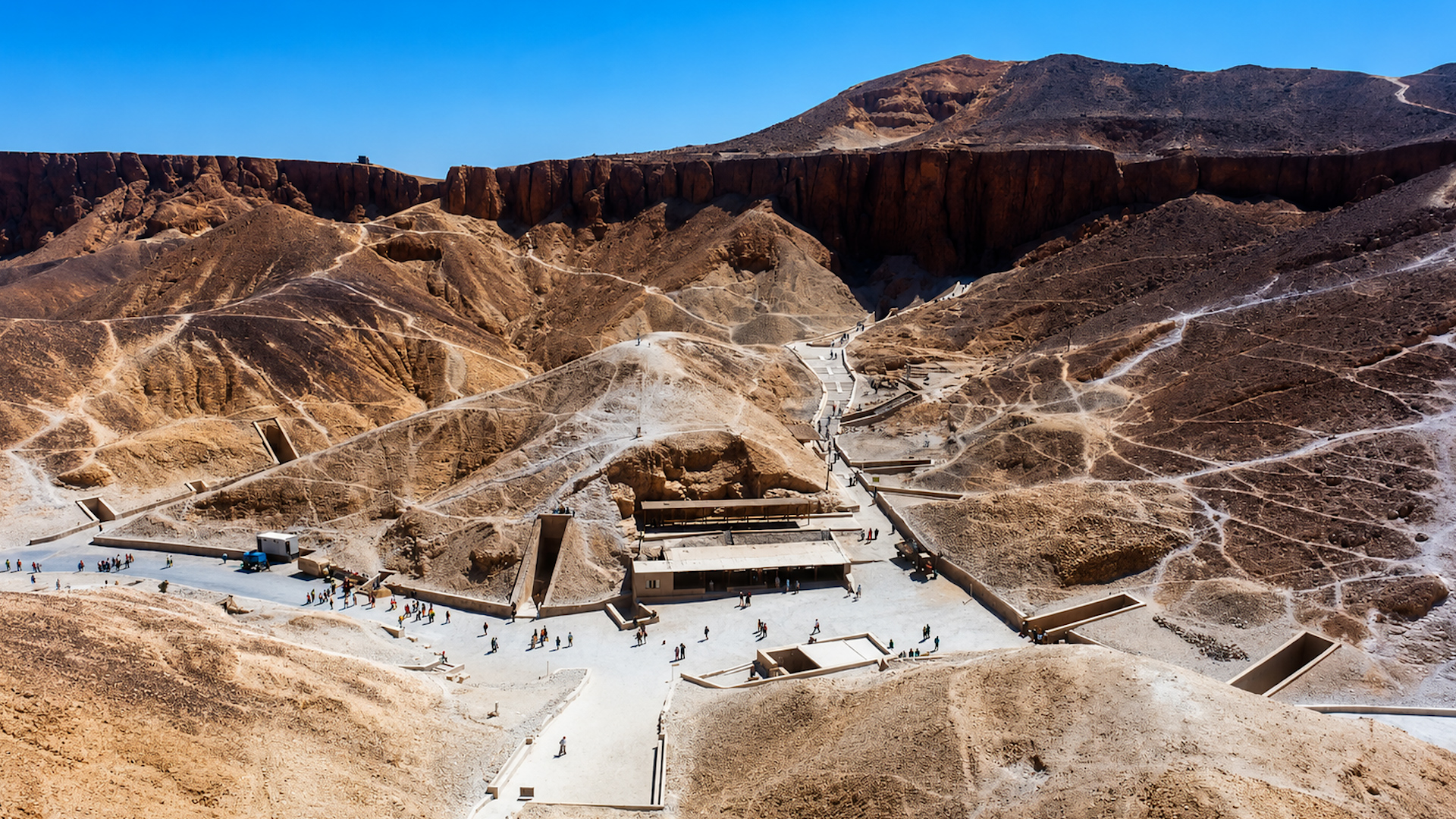 Are new royal tombs still being discovered in Egypt?