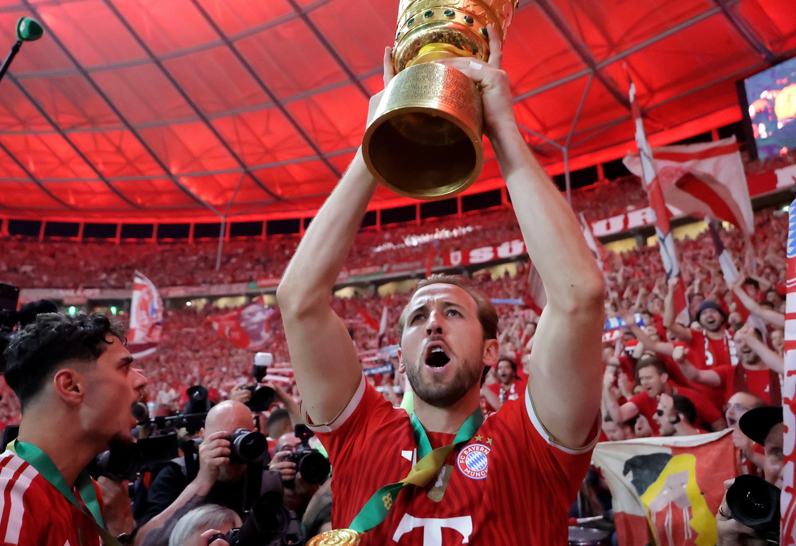 La prensa alemana se rinde ante Kane por su triplete en conquista de la ...